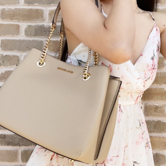 Michael Kors large chain tote pebbled leather - Picture 16 of 16